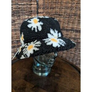 NWT Y2K Sherpa Fleece Daisy Bucket Hat Womens OS Floral 90s Fairy Grunge Hip Hop